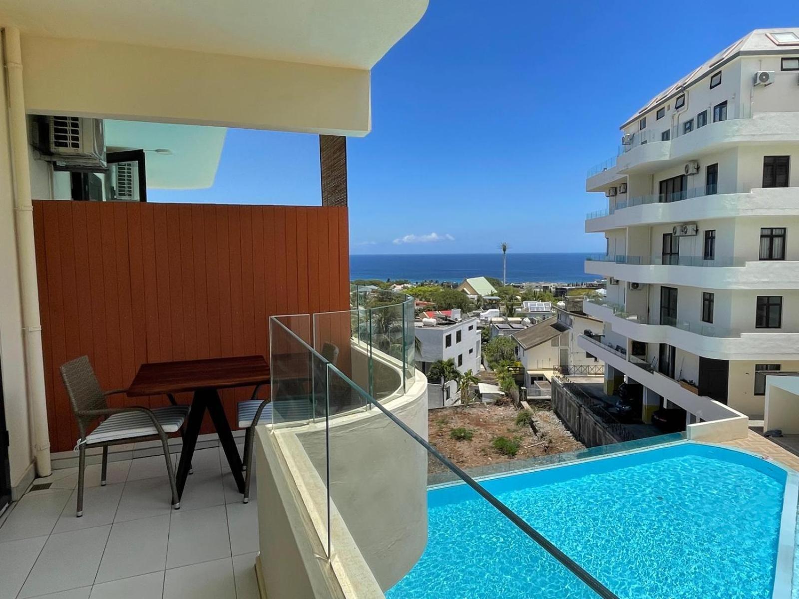 Seaview Cozy Nest Apartment Flic-en-Flacq Esterno foto